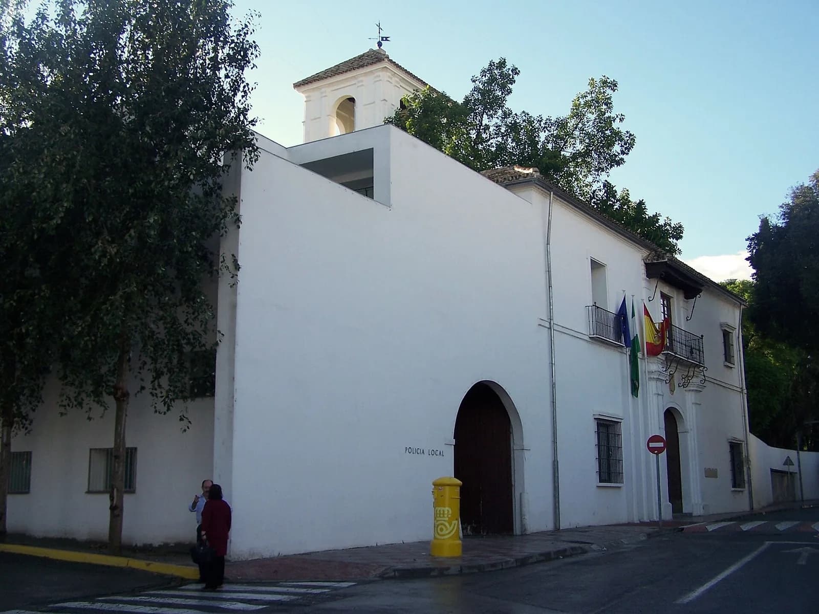 Ayuntamiento en Tomares